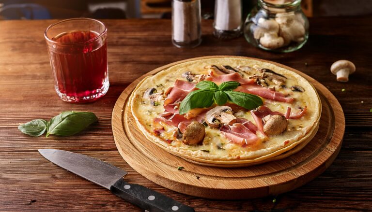 Przepis na&nbsp;pizzę z&nbsp;tortilli w&nbsp;Air Fryer