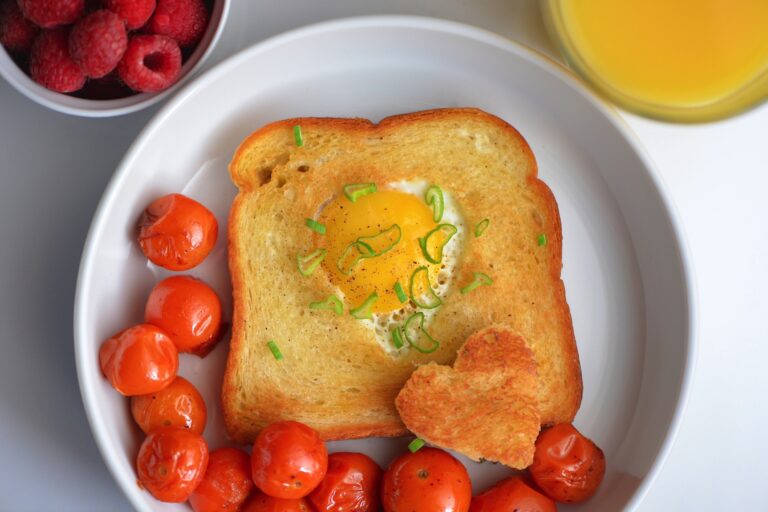 Tosty z&nbsp;jajkiem w&nbsp;środku z&nbsp;Air Fryer