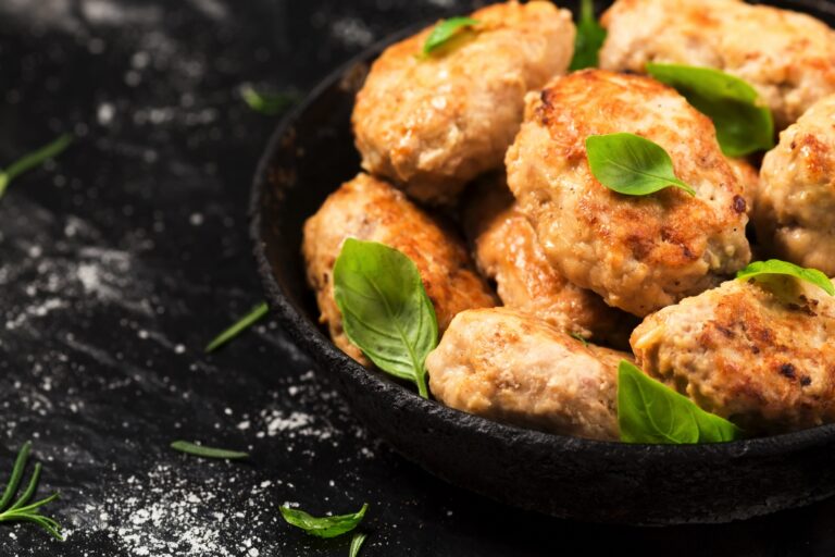 Kotlety mielone z&nbsp;piersi kurczaka w&nbsp;Air Fryer