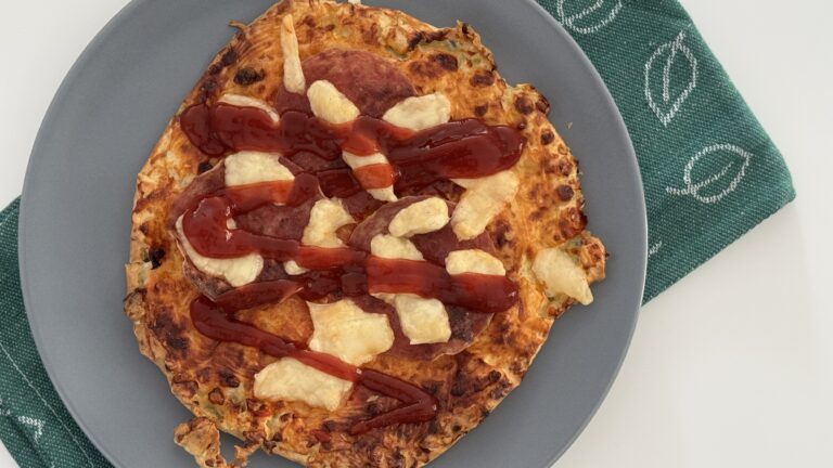 Pizza z&nbsp;serka wiejskiego w&nbsp;Air Fryer