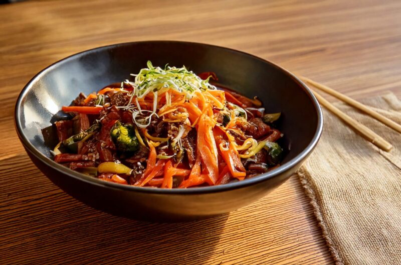 Udon z wołowiną i warzywami z Air Fryer