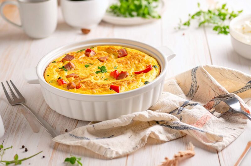Omlet z serkiem wiejskim z Air Fryer
