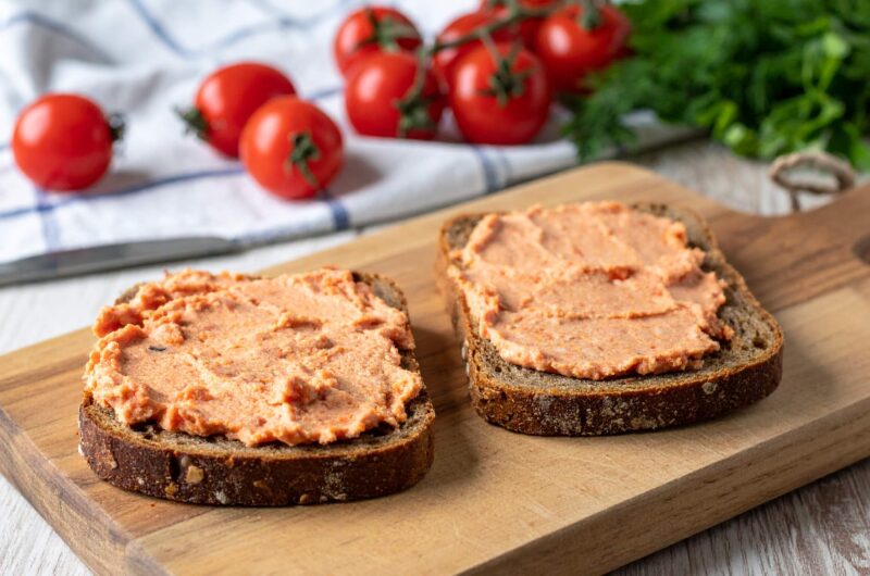 Pasta z fety i pieczonych pomidorów z Air Fryer
