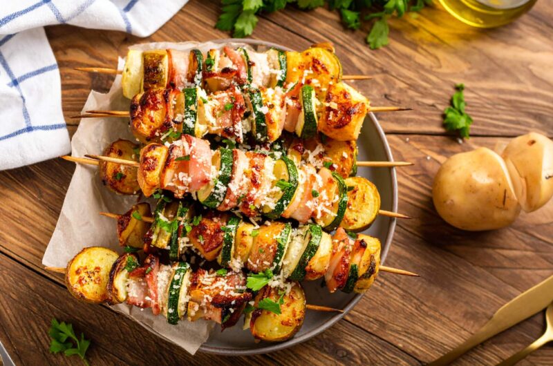 Szaszłyki z cukinii, ziemniaków i boczku z Air Fryer