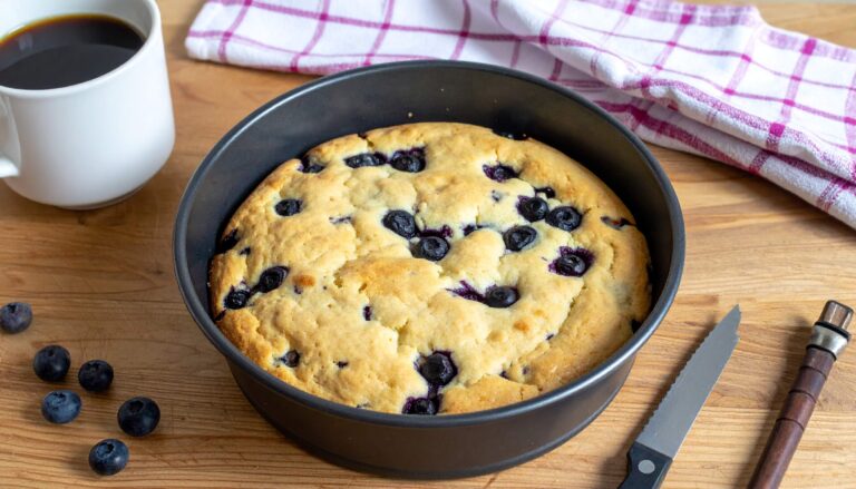 Ciasto z&nbsp;borówkami z&nbsp;Air Fryer