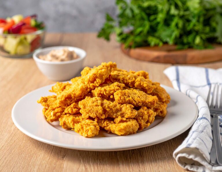 Kurczak w&nbsp;panierce z&nbsp;płatków kukurydzianych z&nbsp;Air Fryer