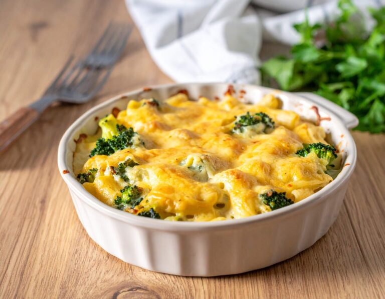 Zapiekanka makaronowa serowo-brokułowa z&nbsp;Air Fryer